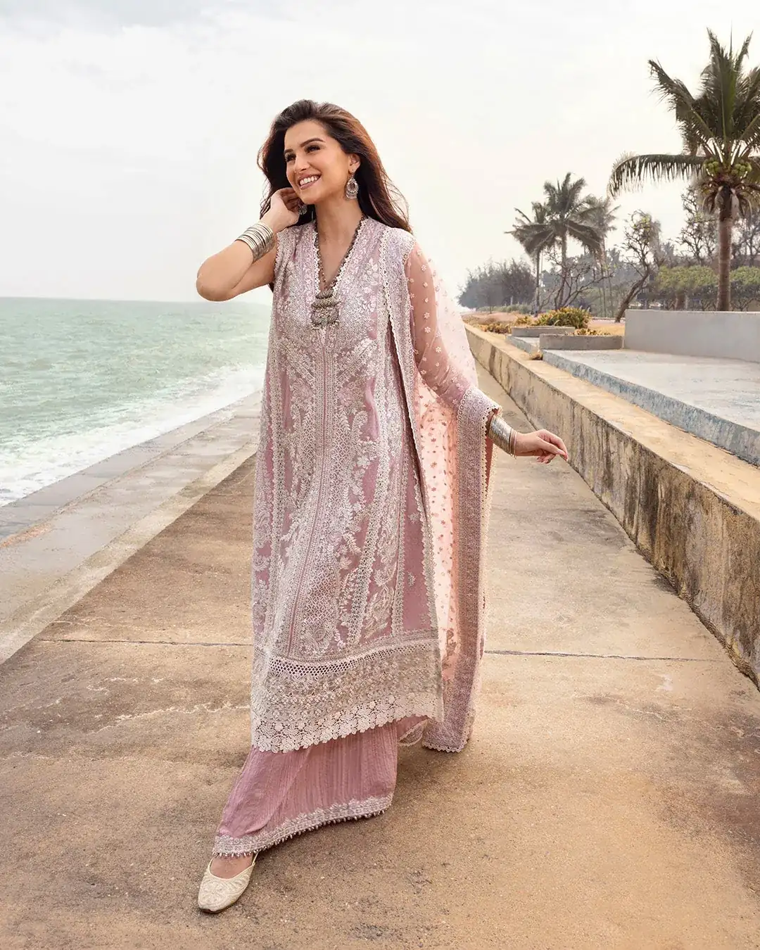 Faiza Saqlain - Zinnia Luxury Lawn 25 - Amaryllis