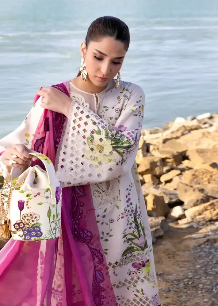 Flow By Crimson - Lawn' 25 - Floral Crush - D4 A