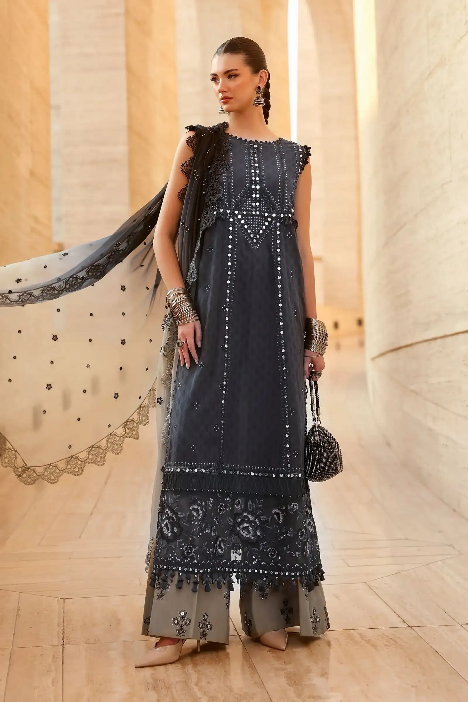 Unstitched Embroidered Luxury Lawn D-2602-B - Eid Collection