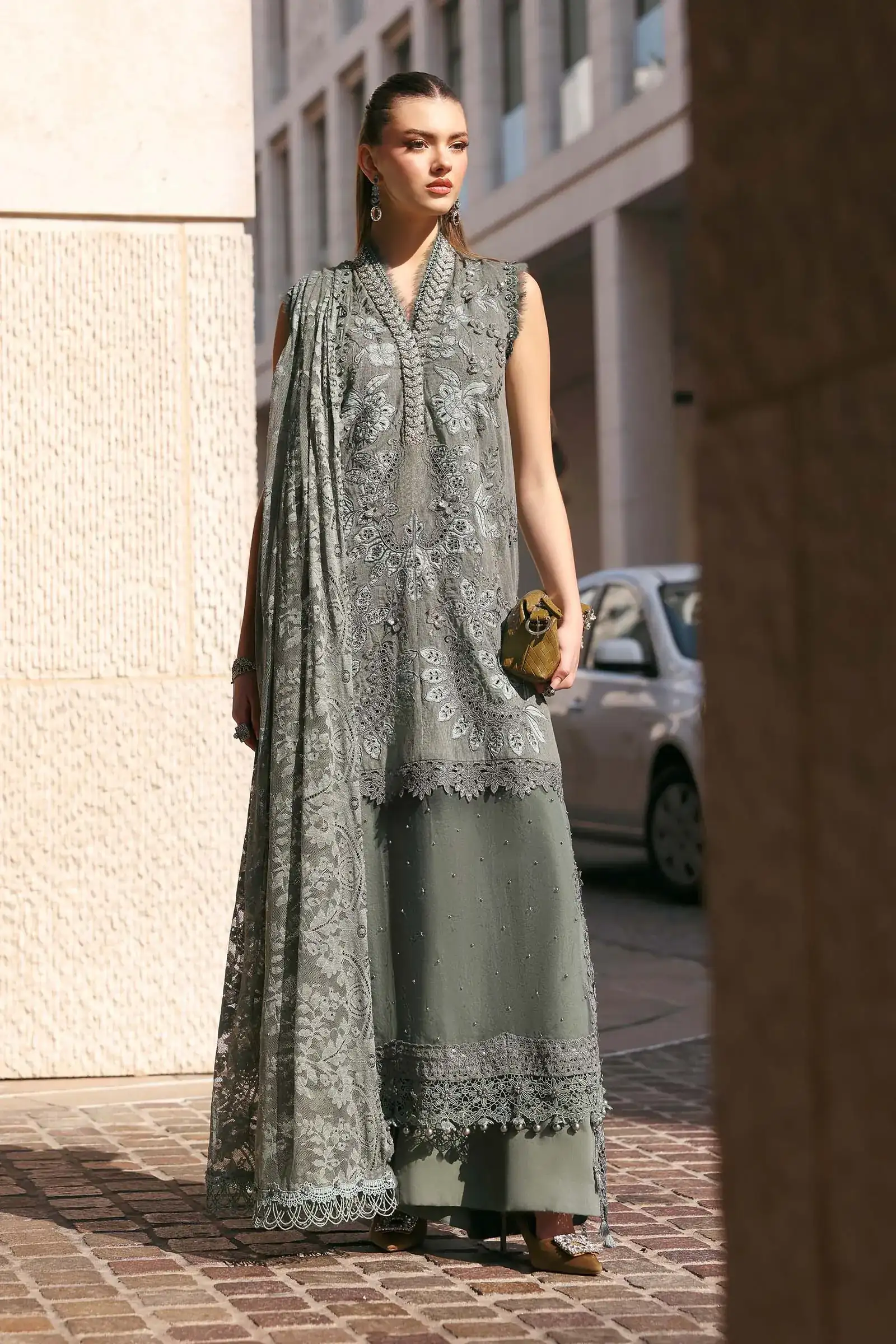 Unstitched Embroidered Luxury Lawn D-2603-B - Eid Collection