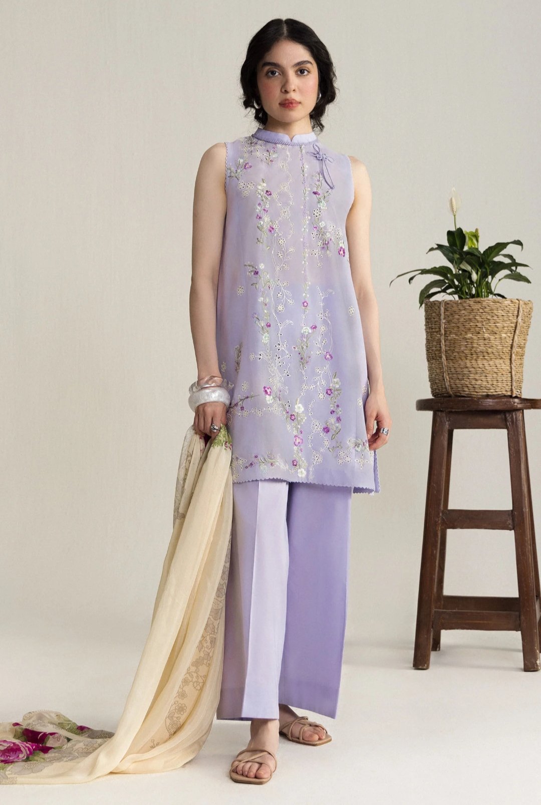 Coco by Zara Shahjahan Lawn Unstitched  Embroidered Eid Collection YURA-3B